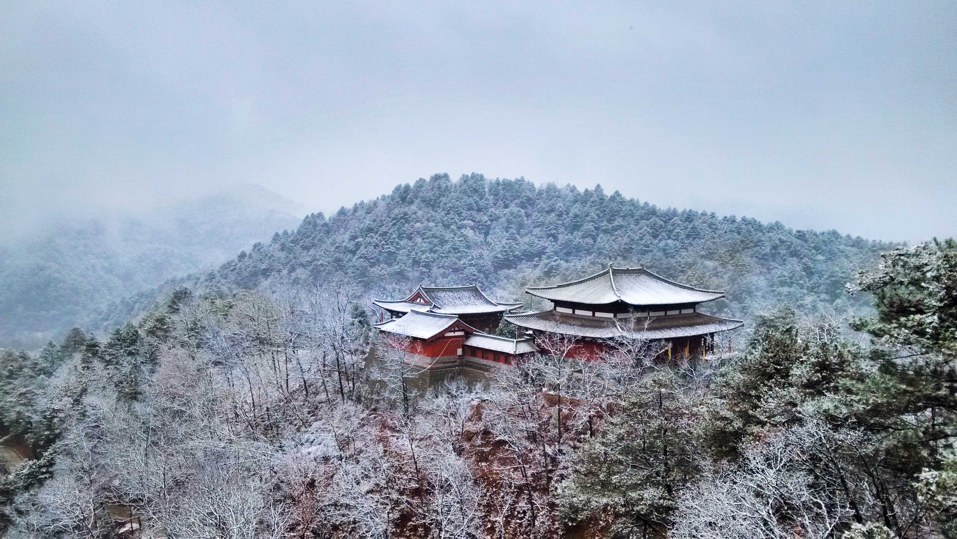 轩辕台雪景.jpg